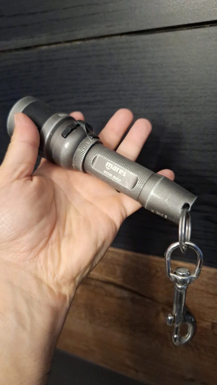 My Mares EOS 7ZR dive light