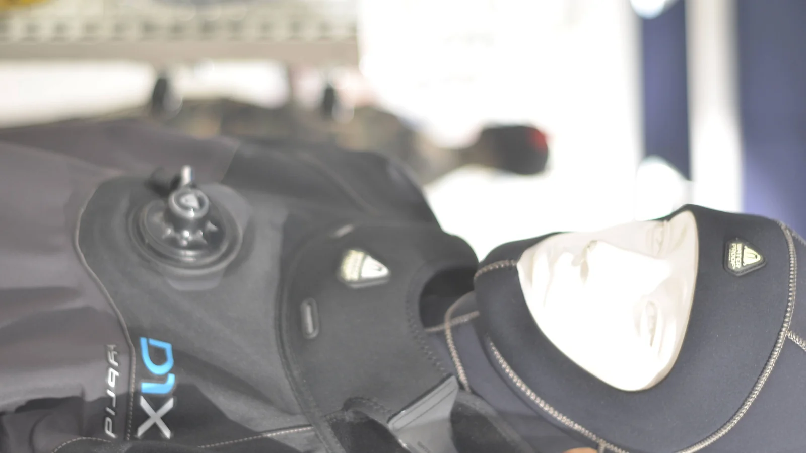 Cold-Water Accessories: Hood, Gloves and Boots
