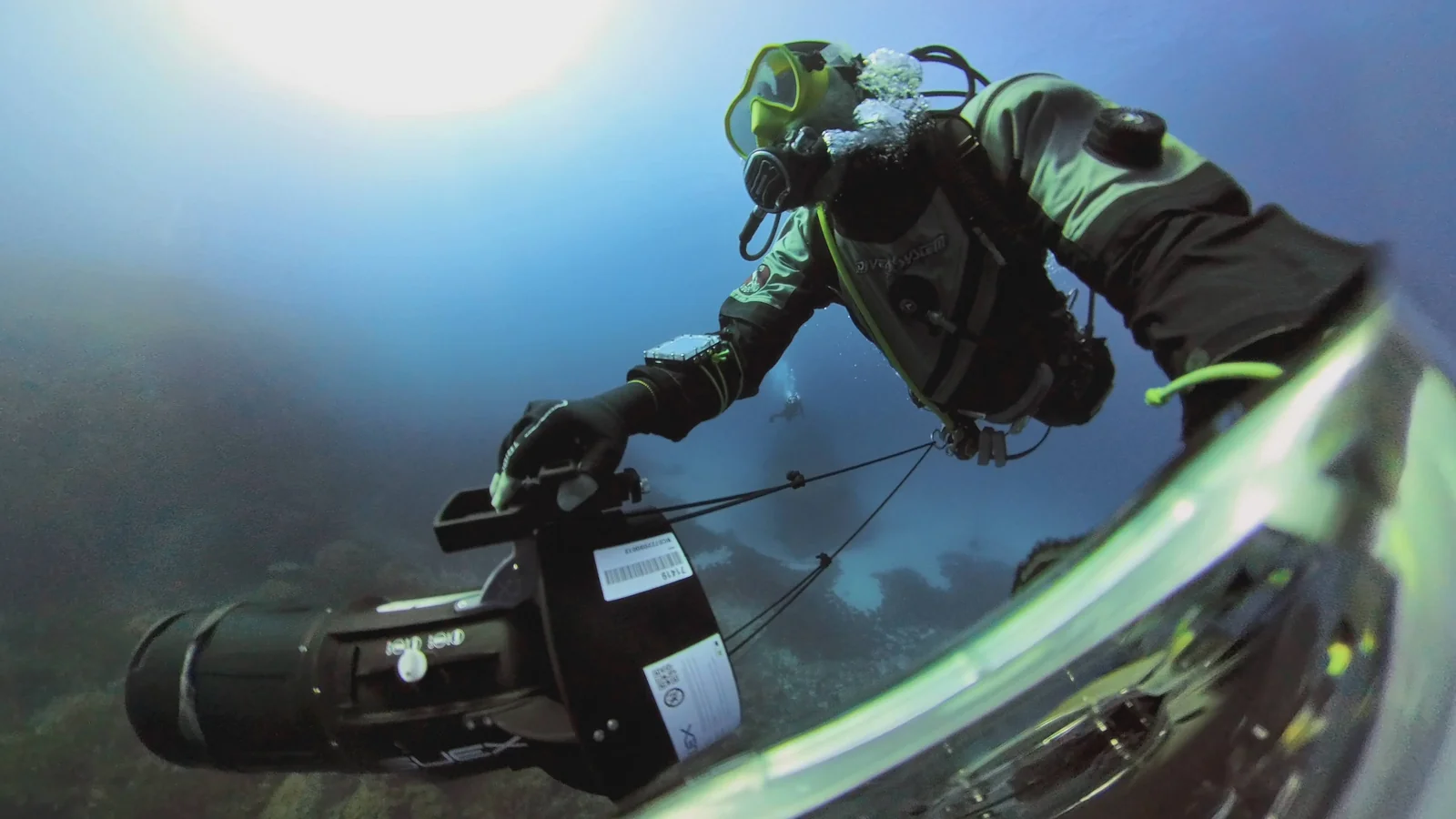 Insta360 X4 Underwater: Capture Everything, Decide Later