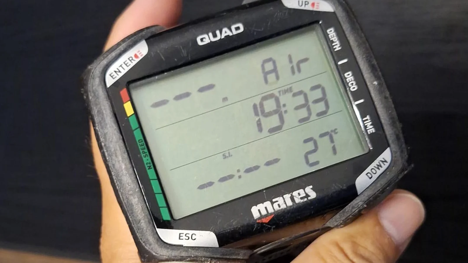 Mares Quad: The Dive Computer That Refuses to Die